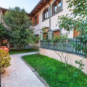 Casa Lilla 1 E 2 Oristano